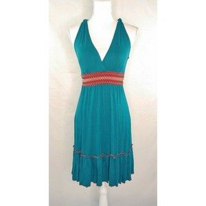 Vanilla Bay Dress Sz Small Surplice Knee Length Stretchy Sheath Boho Embroidered
